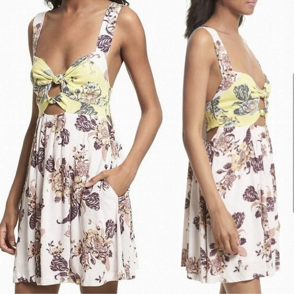 FREE PEOPLE Baby It’s You Floral Bandeau mini dress NWOT size XS - Picture 1 of 7